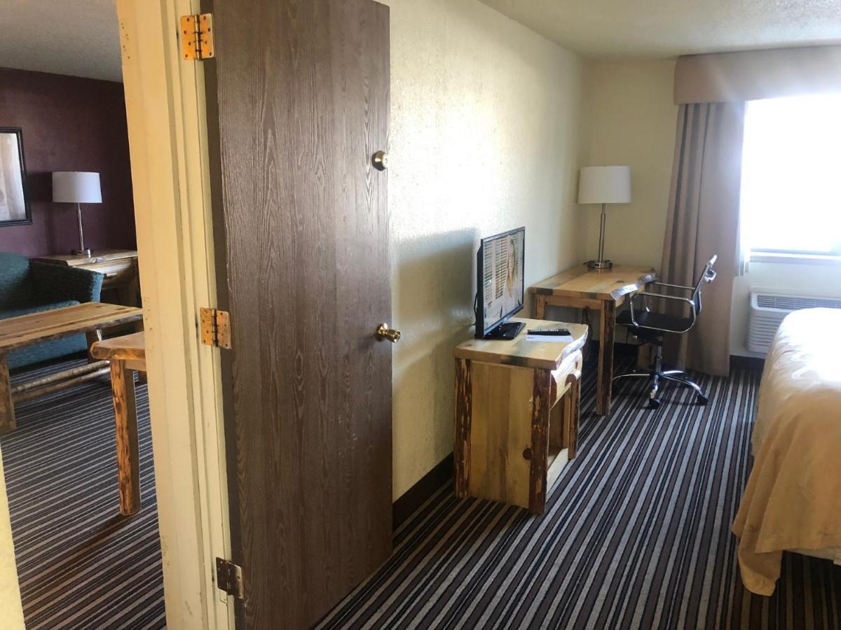 Studio 6 Suites Butte Mt I-90 I-15 מראה חיצוני תמונה